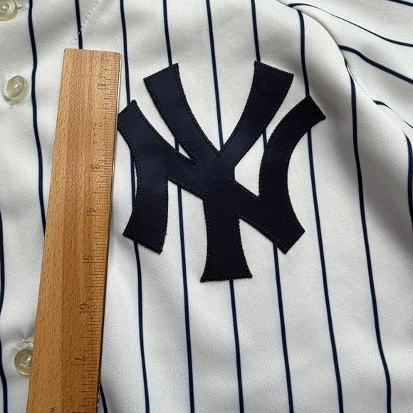 Vintage Majestic New York Yankees MLB Pinstripe Baseball Jersey Mens NY ( USA) - Picture 11 of 11